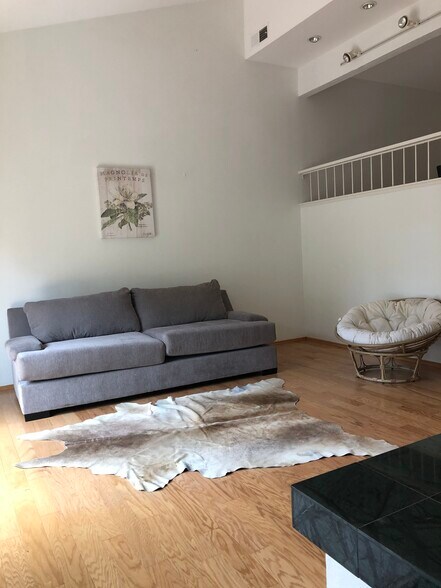 Building Photo - 3312 Caminito Eastbluff