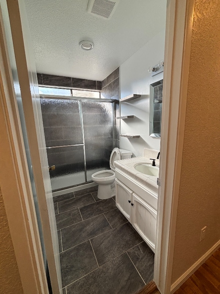 Building Photo - 3733 Chippewa St