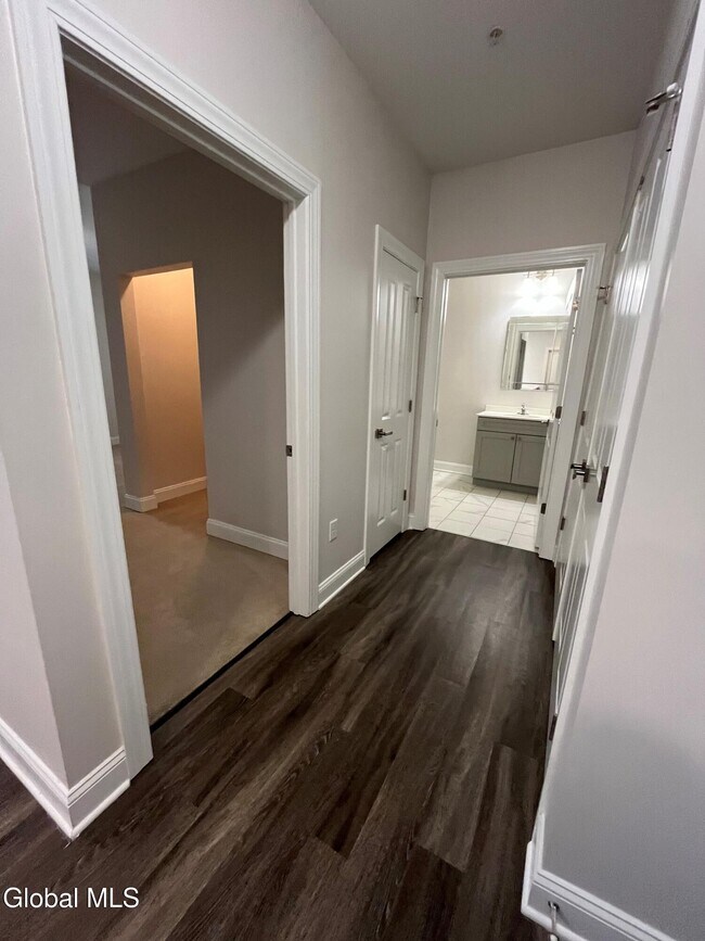 Building Photo - 130 Excelsior Ave