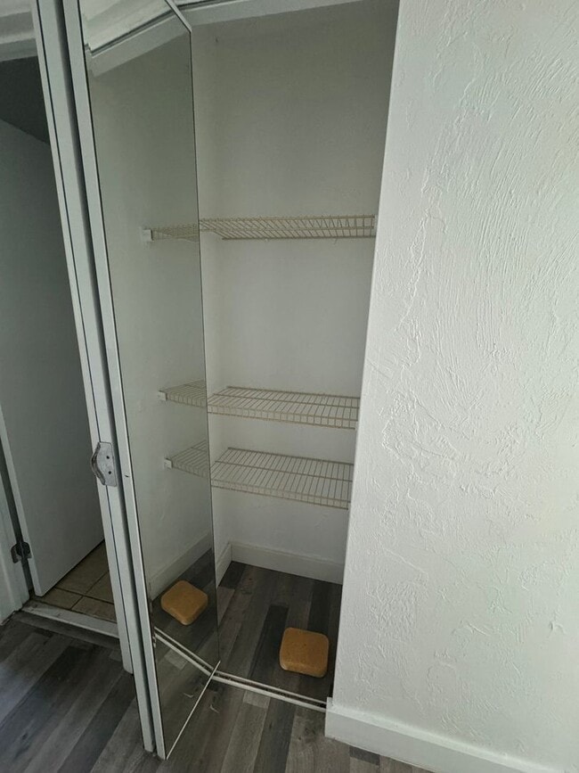 Building Photo - Spacious 3-Bedroom, 2.5-Bathroom Condo – P...