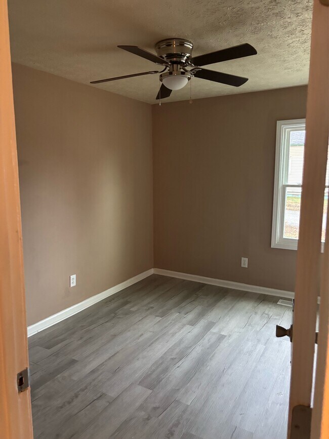 Building Photo - 1001 Breathitt St