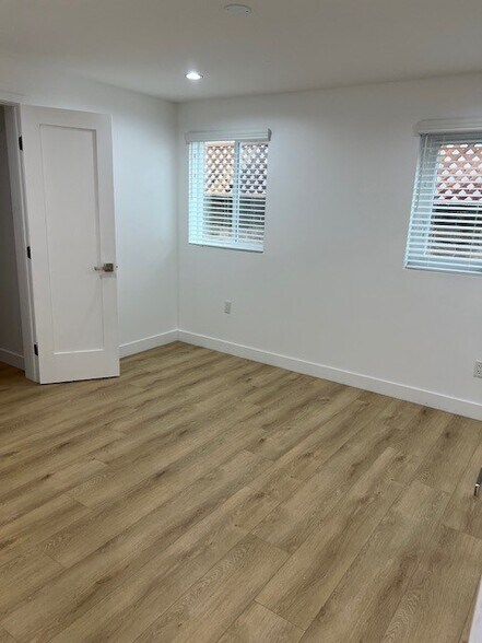 Bedroom - 2407 Abbot Kinney Blvd