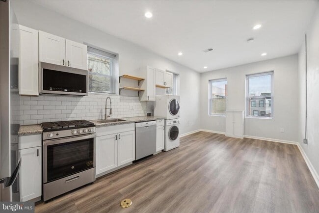 Primary Photo - 1531 N 28th St
