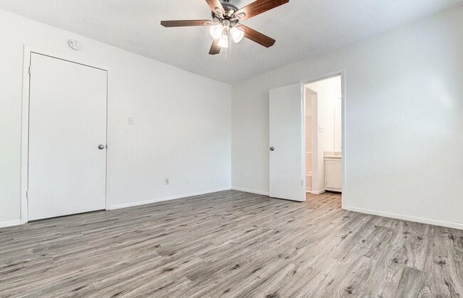 Building Photo - 2900 Jadewood Ct