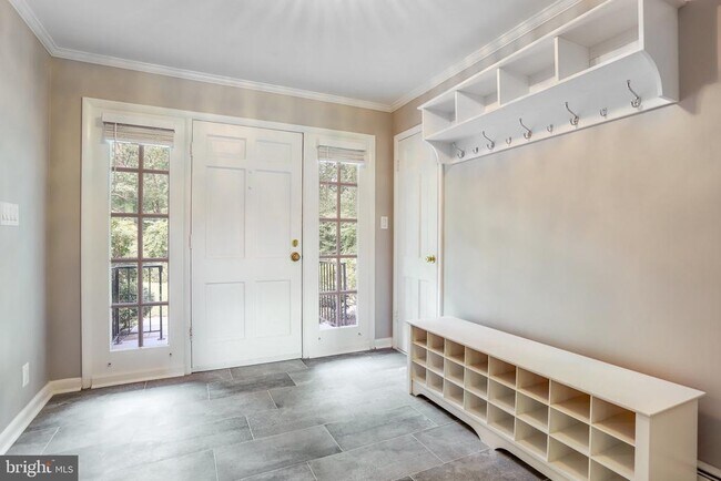 Building Photo - 9801 Orchid Cir