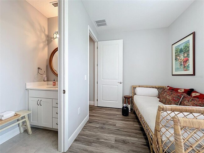 Building Photo - 10224 South Bay Lake Rd