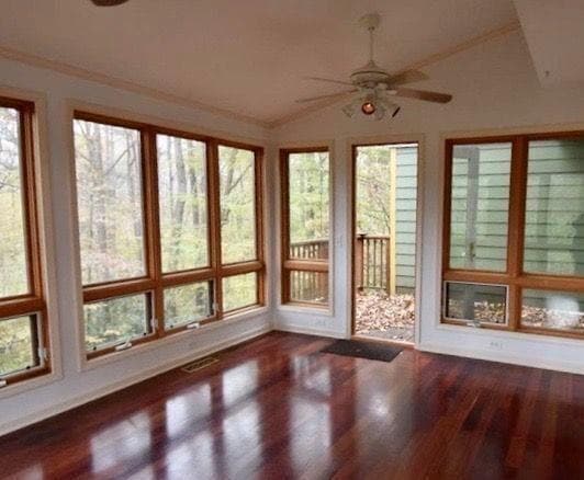 Building Photo - 8845 N River Pkwy