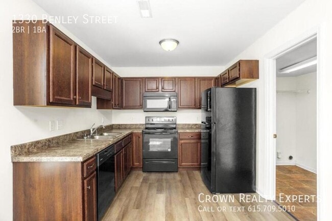 Building Photo - 1330 Benley St