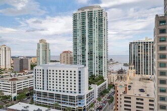 Building Photo - 275 1st Ave S