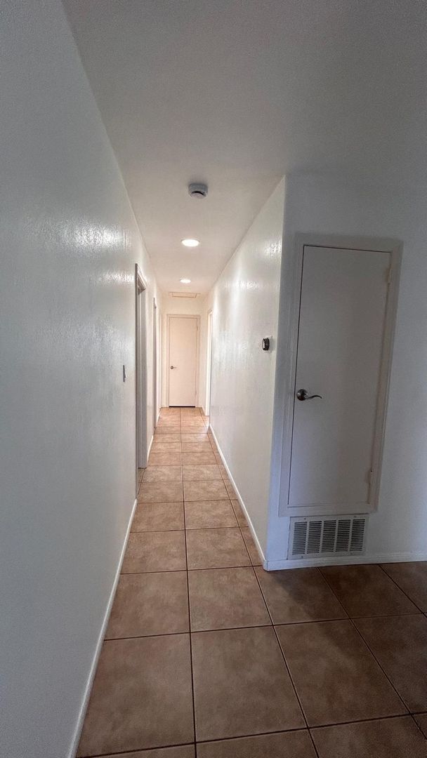 Building Photo - Beautiful and Spacious 3 Bedroom, 2 Bath Home! $3,800 Move In Ready!