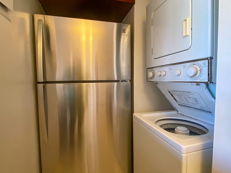 Washer/dryer in unit - 1778 Ala Moana Blvd