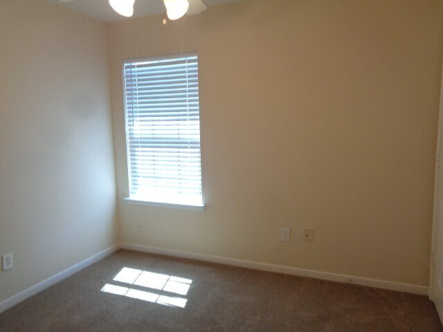 Building Photo - 3714 Lehall St
