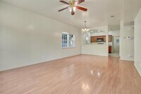 Building Photo - 2115 E 18th St