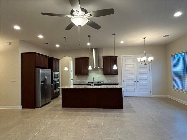 Building Photo - 3750 E Palm Valley Blvd