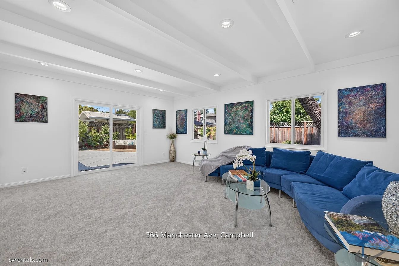 Building Photo - 366 Manchester Ave