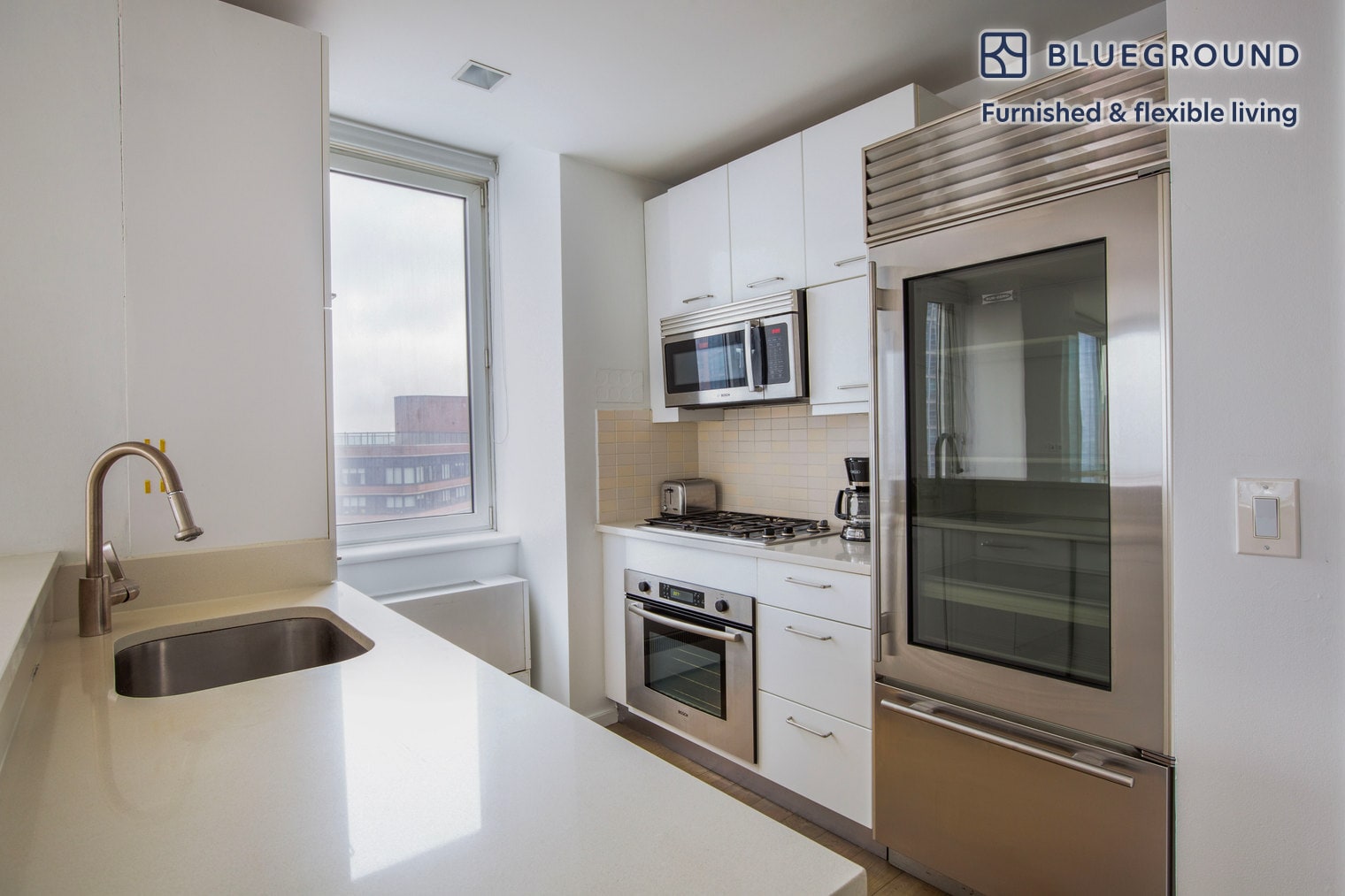 Building Photo - 635 W 42nd St