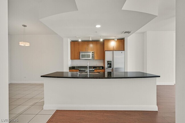 Building Photo - 200 W Sahara Ave