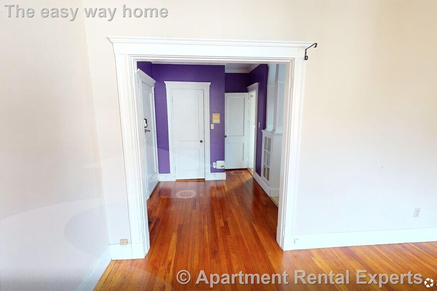 Building Photo - 11 Gray St