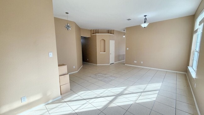 Building Photo - 7189 Waterlily Ln