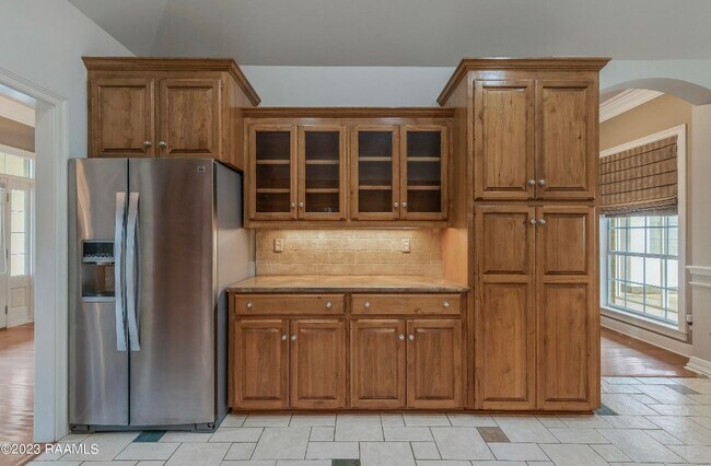 Building Photo - 111 Hamlet Ln