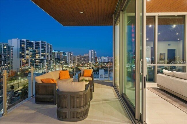 Building Photo - 111 Golden Gate Point