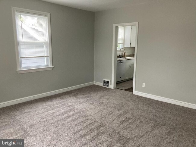 Building Photo - 254 Wyoming Ave