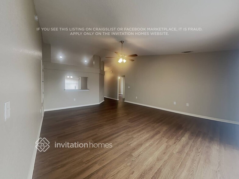 Building Photo - 2709 Oak Hammock Loop