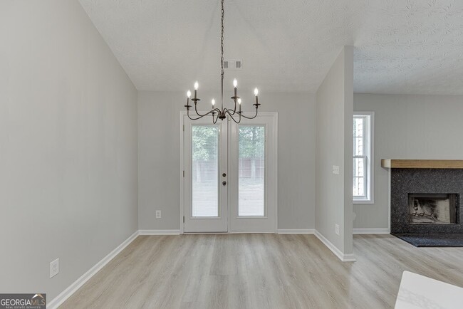 Building Photo - 164 Beacon Dr