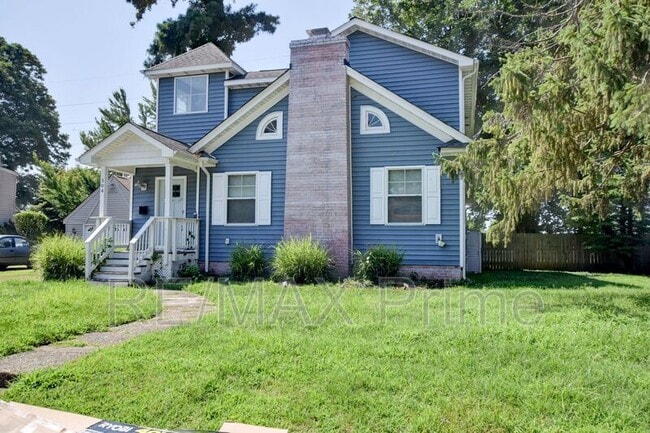 Primary Photo - 304 Old Point Ave
