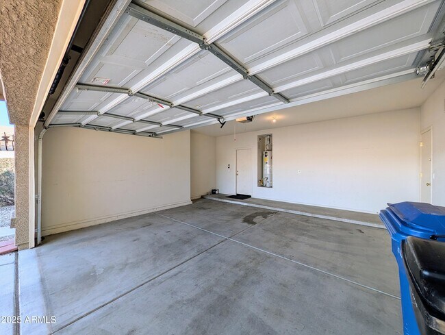 Building Photo - 16071 W Gelding Dr