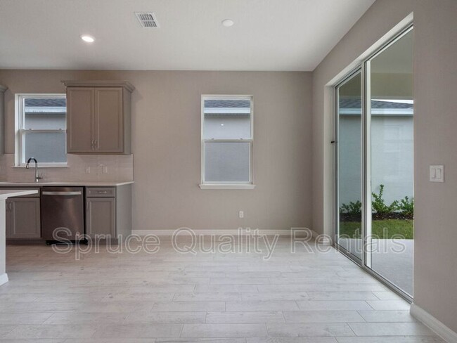 Building Photo - 5641 Cedar Chase Dr