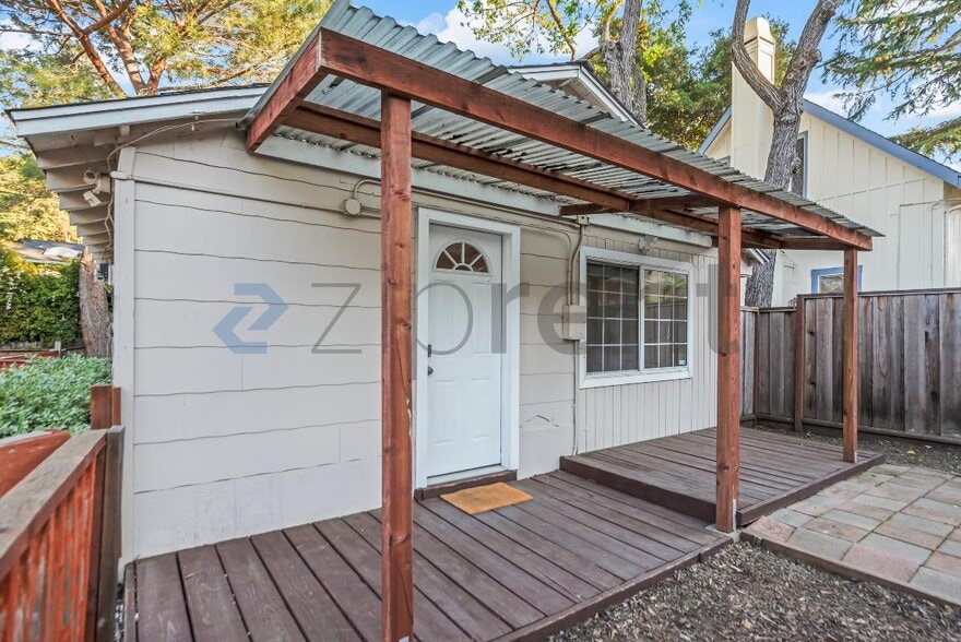 Building Photo - 228 Los Gatos Blvd