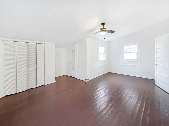 Building Photo - Hidden Gem: Adorable 1BR Cabin in Druid Hills