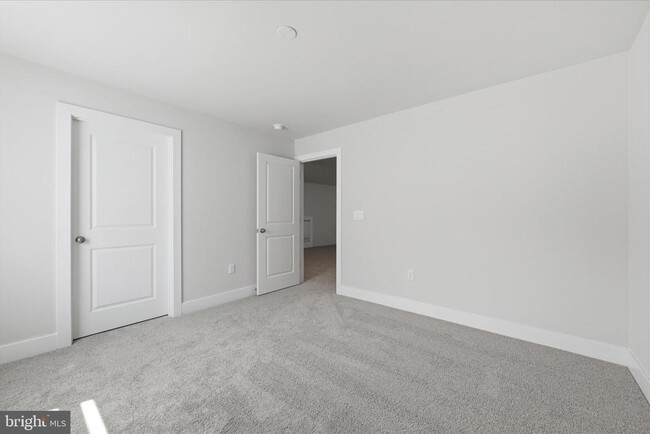 Building Photo - 115 Trellis View Ln