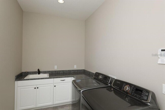 Building Photo - 5022 Tivoli Run