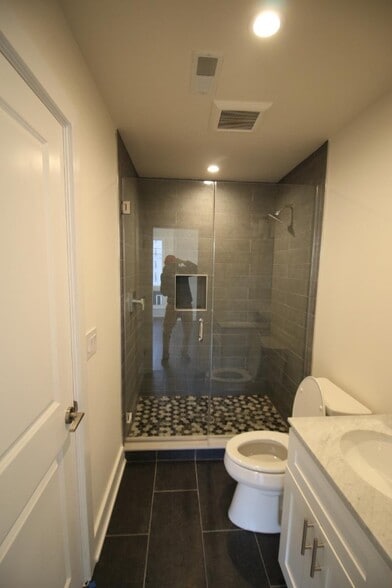 Building Photo - 1241 N 5th St