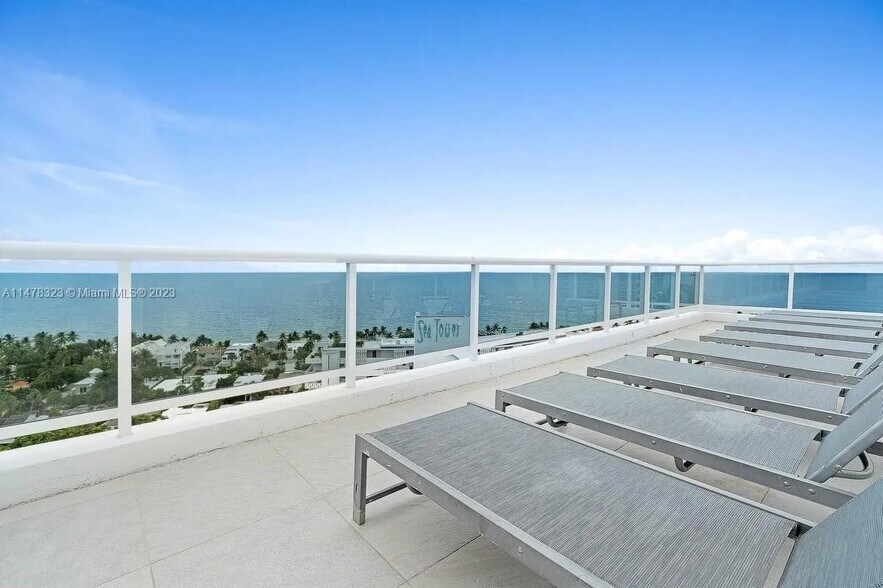 Building Photo - 2841 N Ocean Blvd