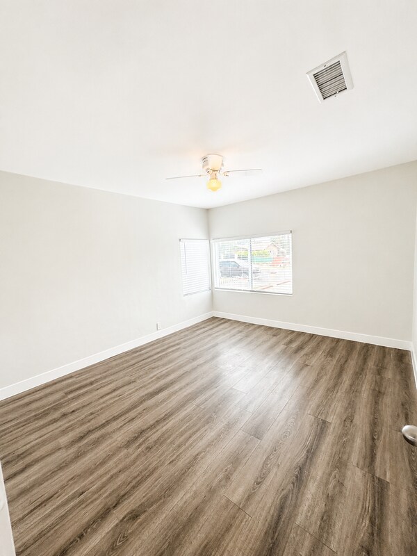 Building Photo - 14759 Rex St