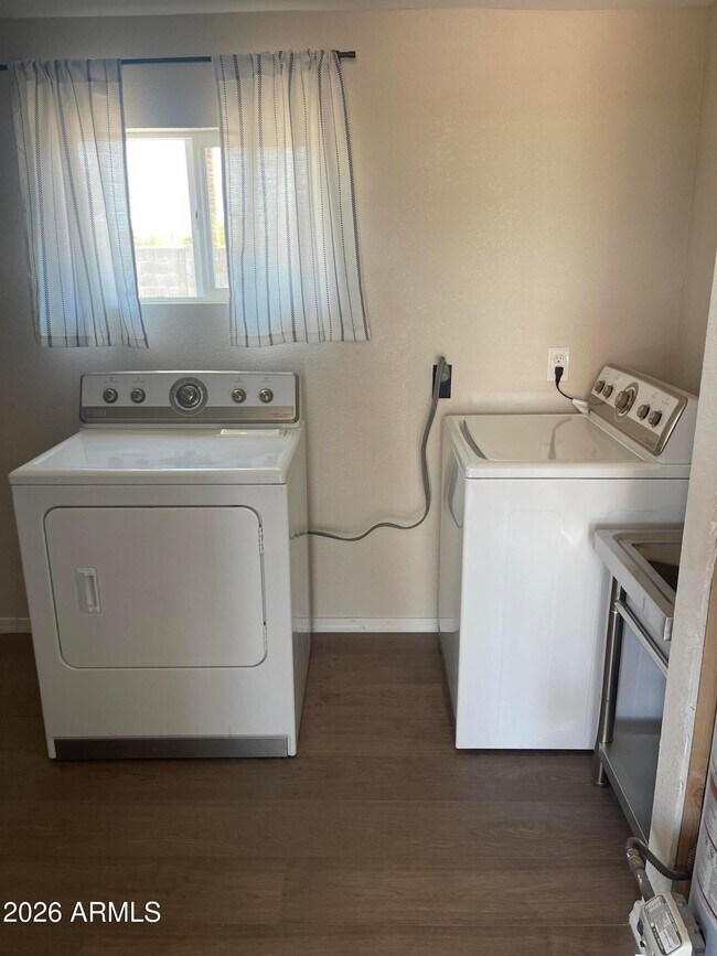 Building Photo - 1811 N 44th St