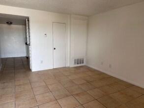Building Photo - 11200 Auburn Ave
