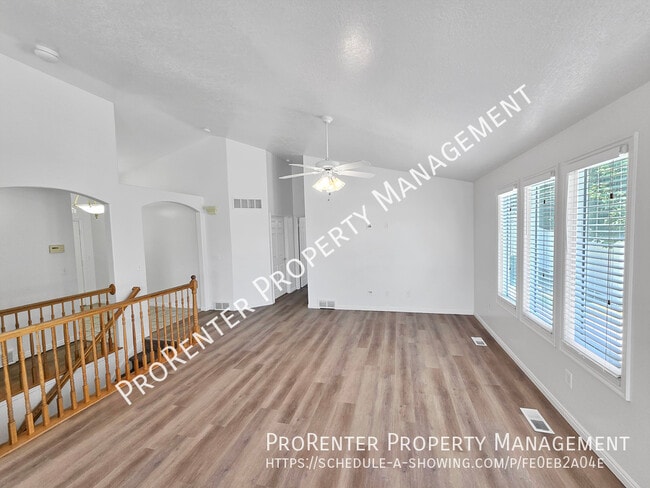 Building Photo - 2274 N 10 W