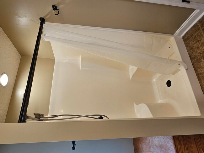 Building Photo - 1155 Raccoon Rd