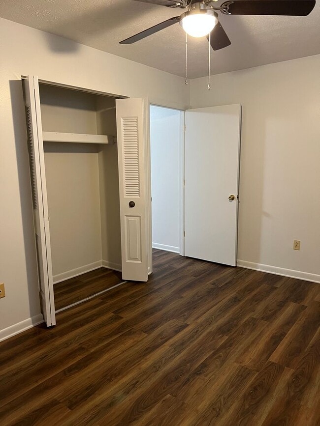 Building Photo - One bedroom apartment for rent near EMU in...