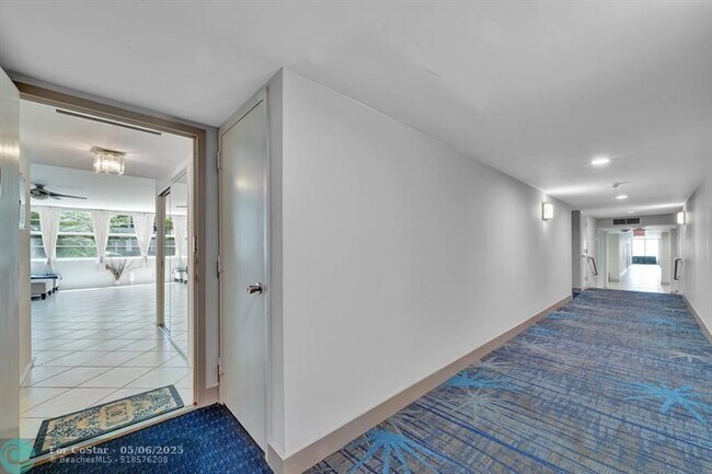 Building Photo - 1170 N Federal Hwy