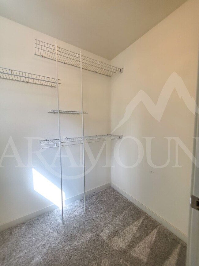 Building Photo - 2163 SW Warbler Way