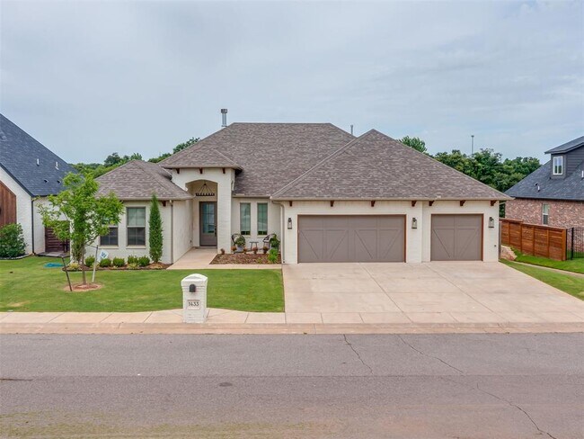 Primary Photo - 1433 Sadie Creek Rd