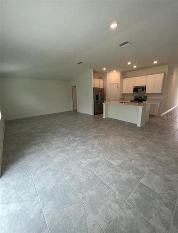 Building Photo - 2534 Skyline Lp