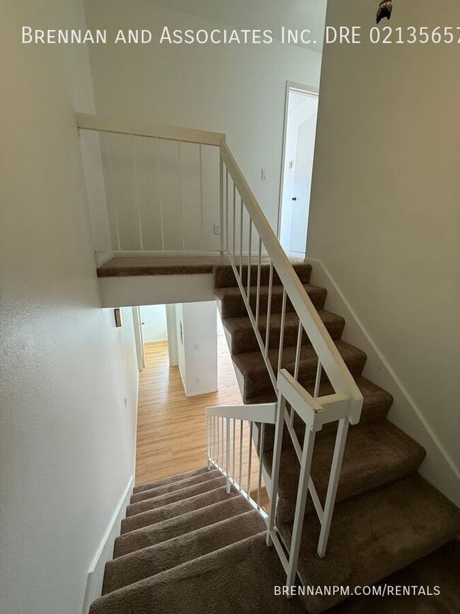 Building Photo - 7756 Nightingale Way