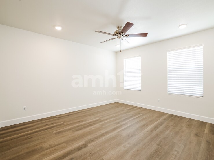 Building Photo - 6487 Enlightenment Dr