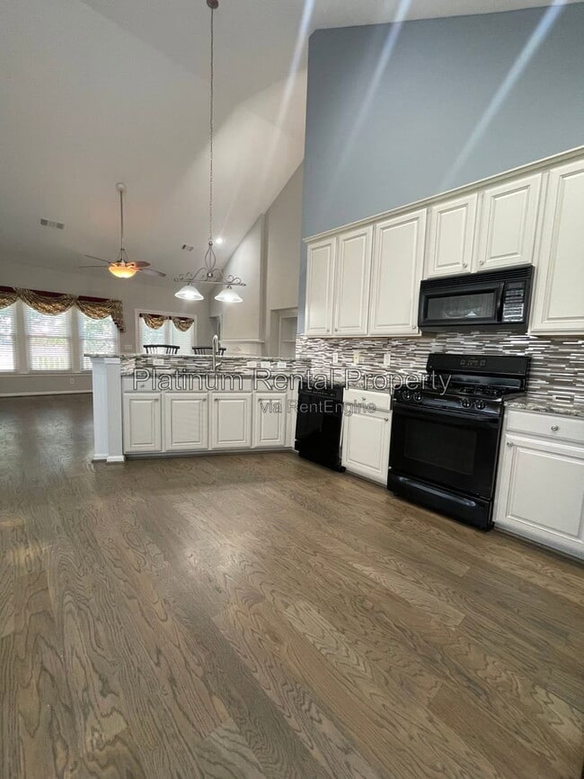 Building Photo - 720 Treadstone Ct